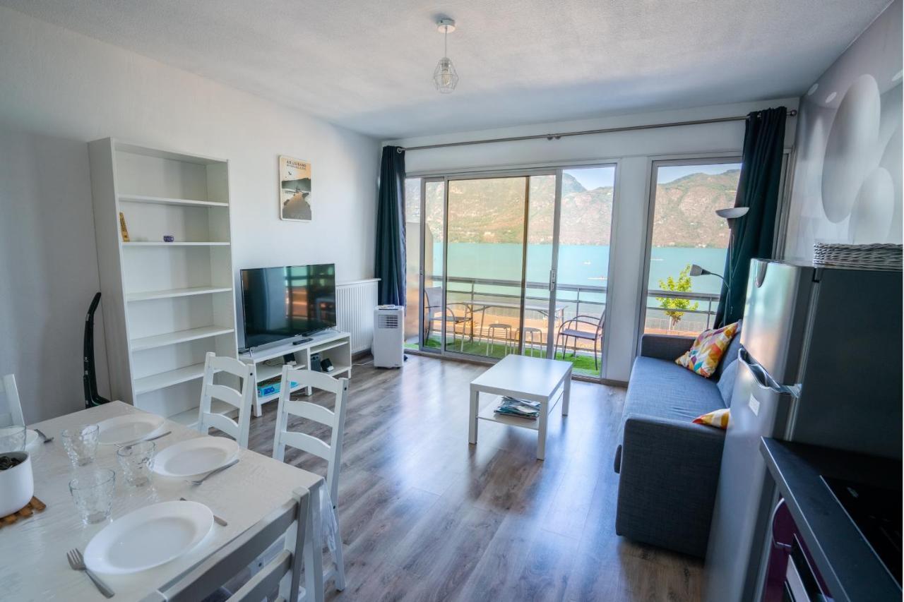 Cabana & Fenetre Sur Lac - Terrasse & Parking Tresserve Bagian luar foto