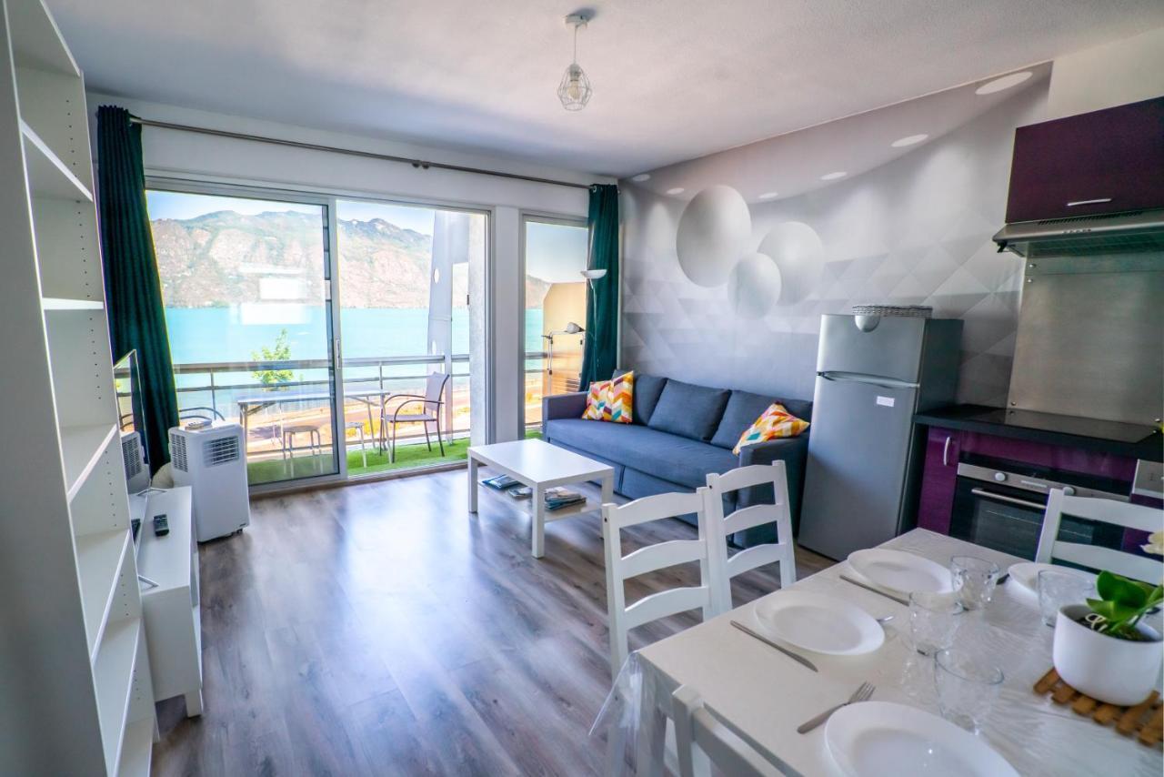 Cabana & Fenetre Sur Lac - Terrasse & Parking Tresserve Bagian luar foto